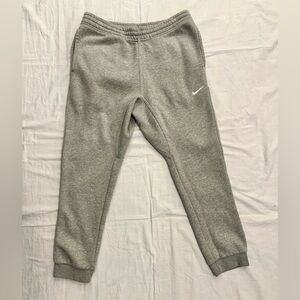 Men’s Nike Sportswear Club Fleece Joggers size Large